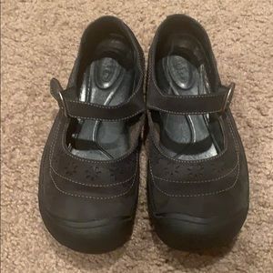 GUC Mary Jane Keen women sandals size 7 Calistoga